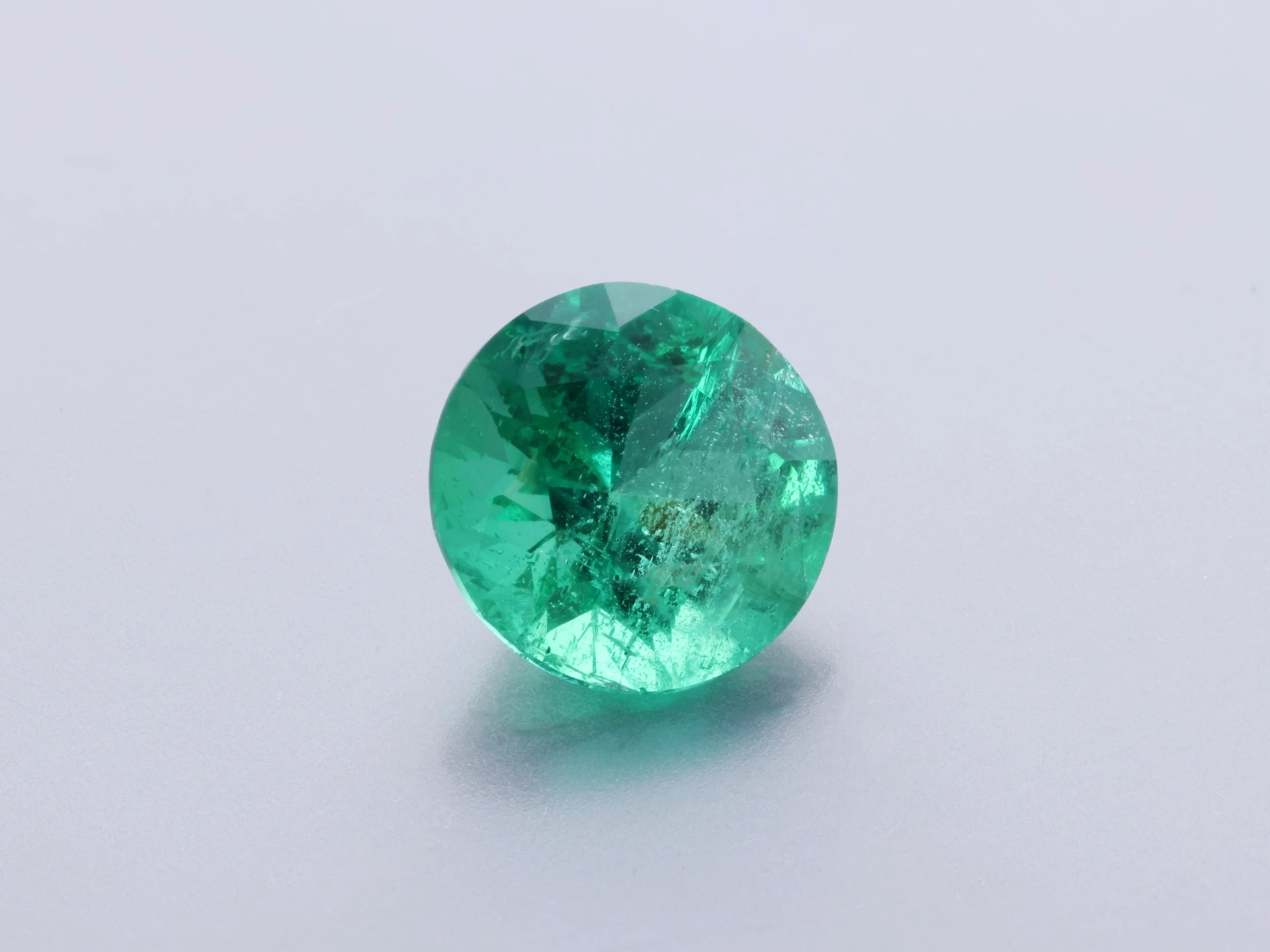 Emerald 5.60mm Round