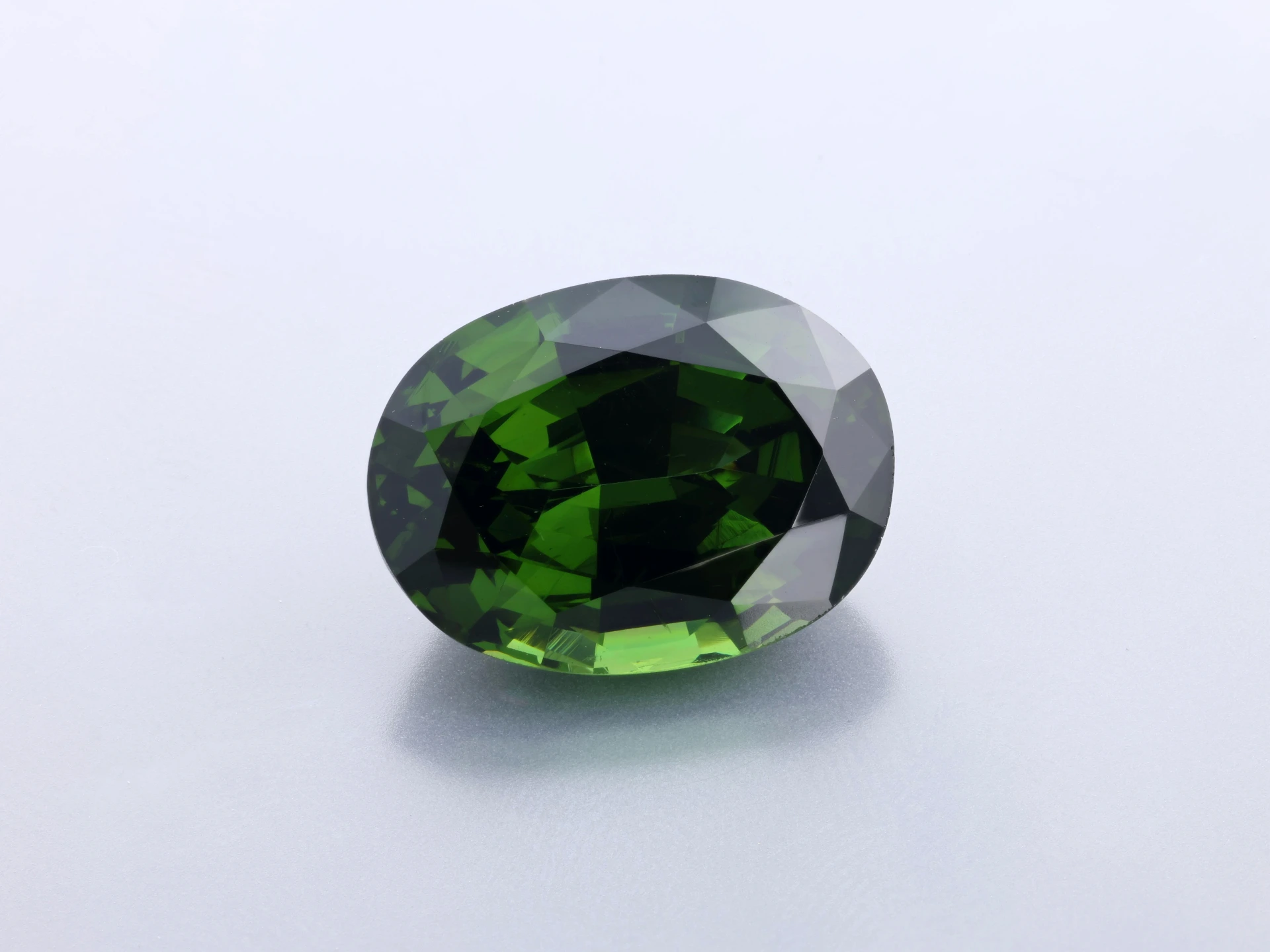 Zircon 14.4x10.7mm Oval Green