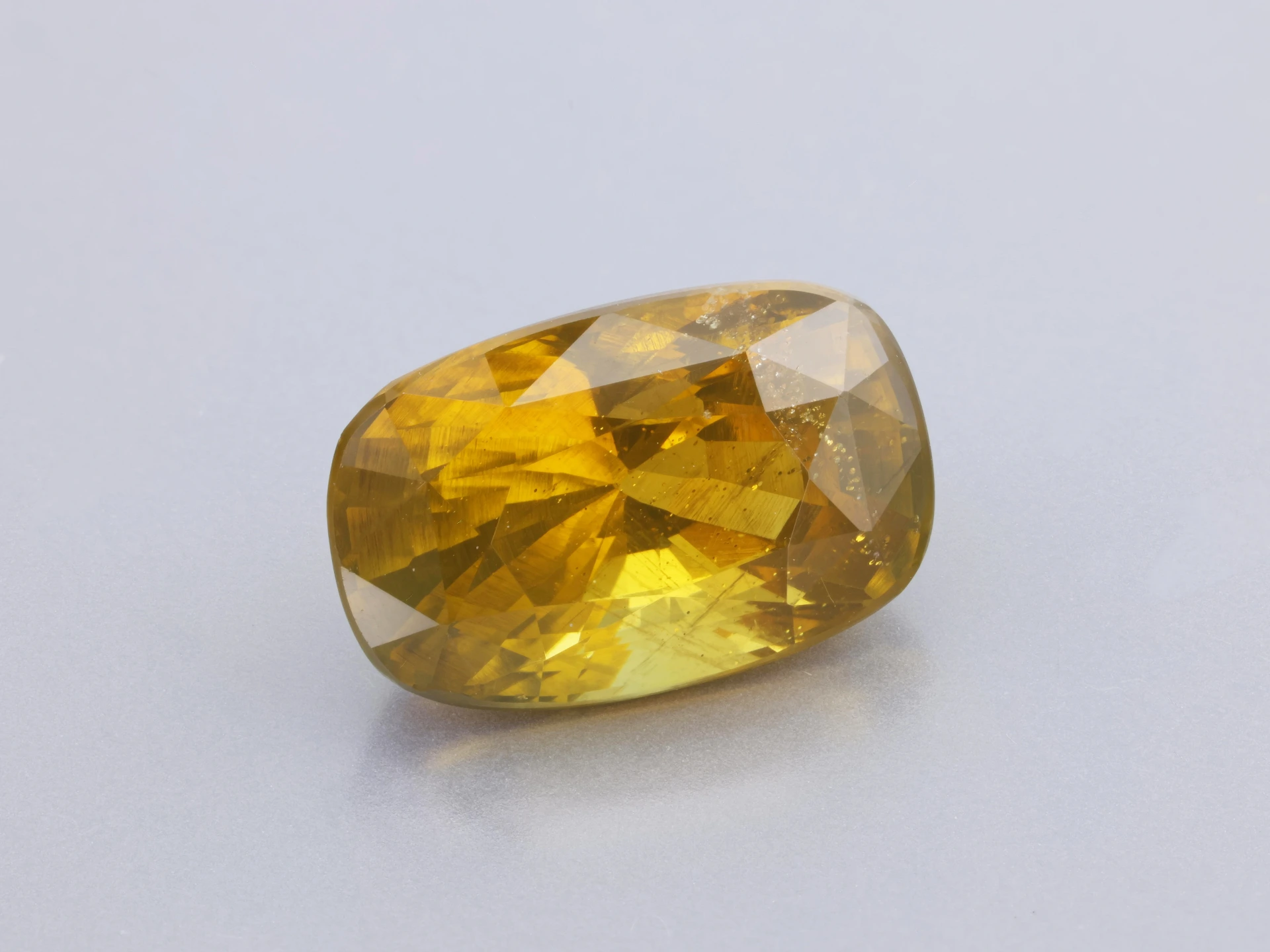 Zircon 11.4x7.4mm Cushion Yellow