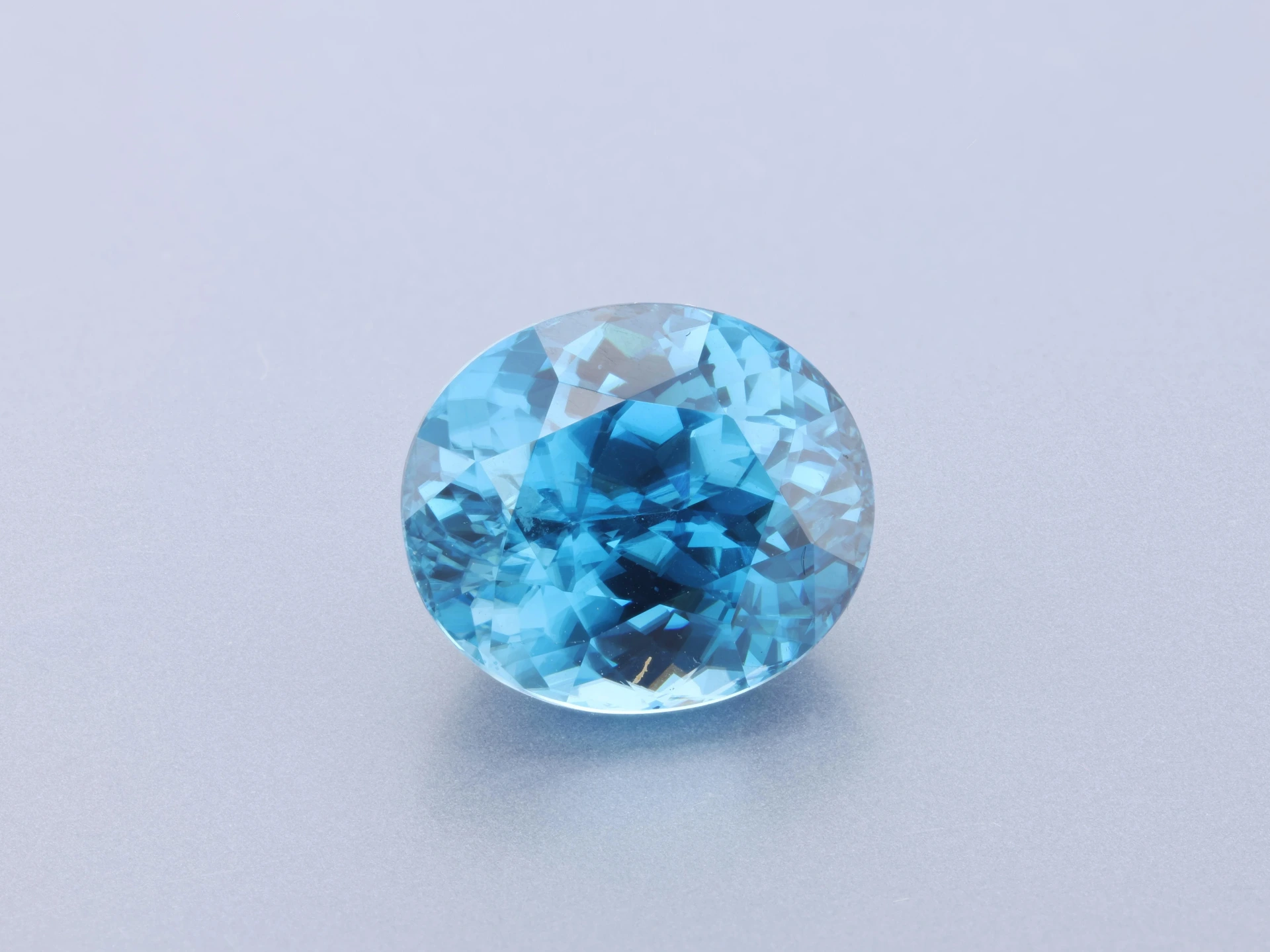 Zircon 9.3x8mm Oval Blue