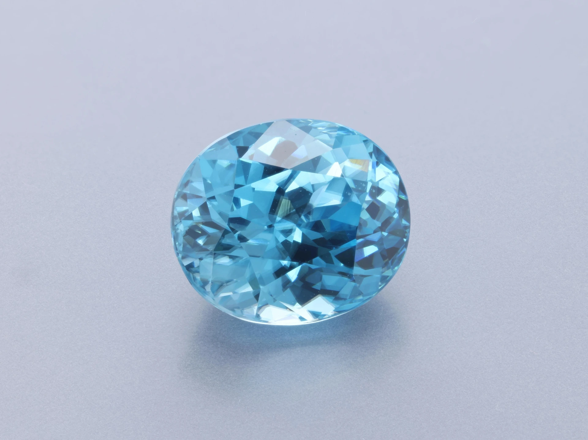 Zircon 9.6x8.2mm Oval Blue