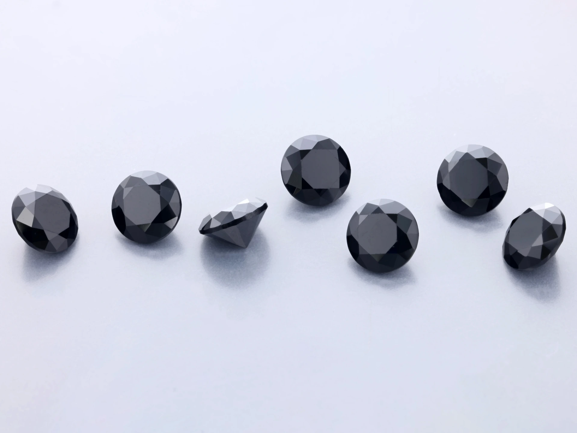 Black Spinel 5.00mm Round
