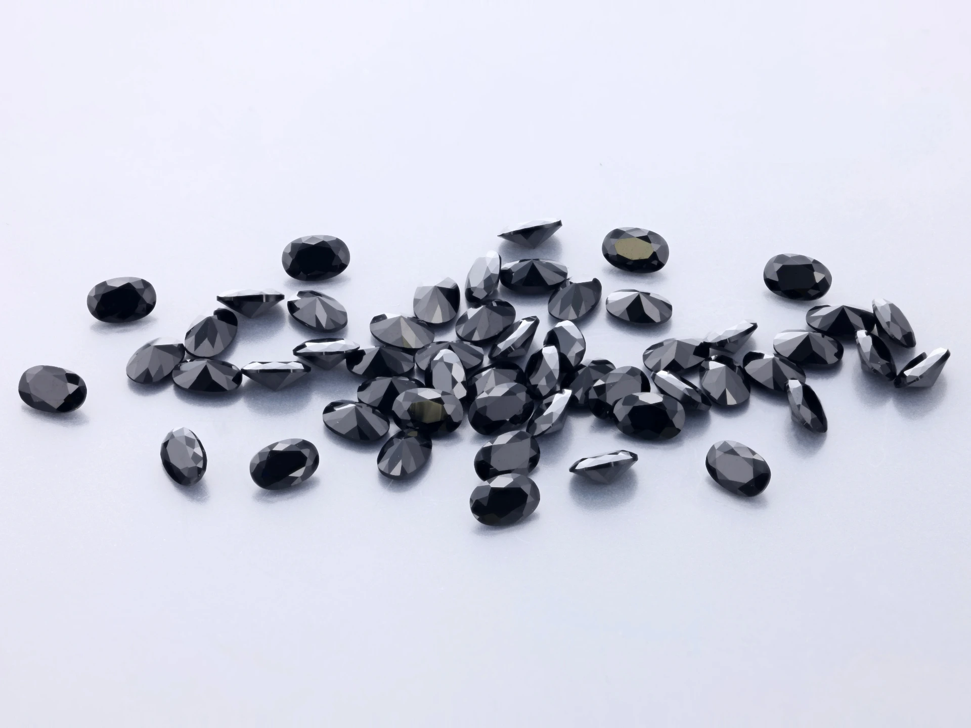 Black Spinel 3x2mm Oval