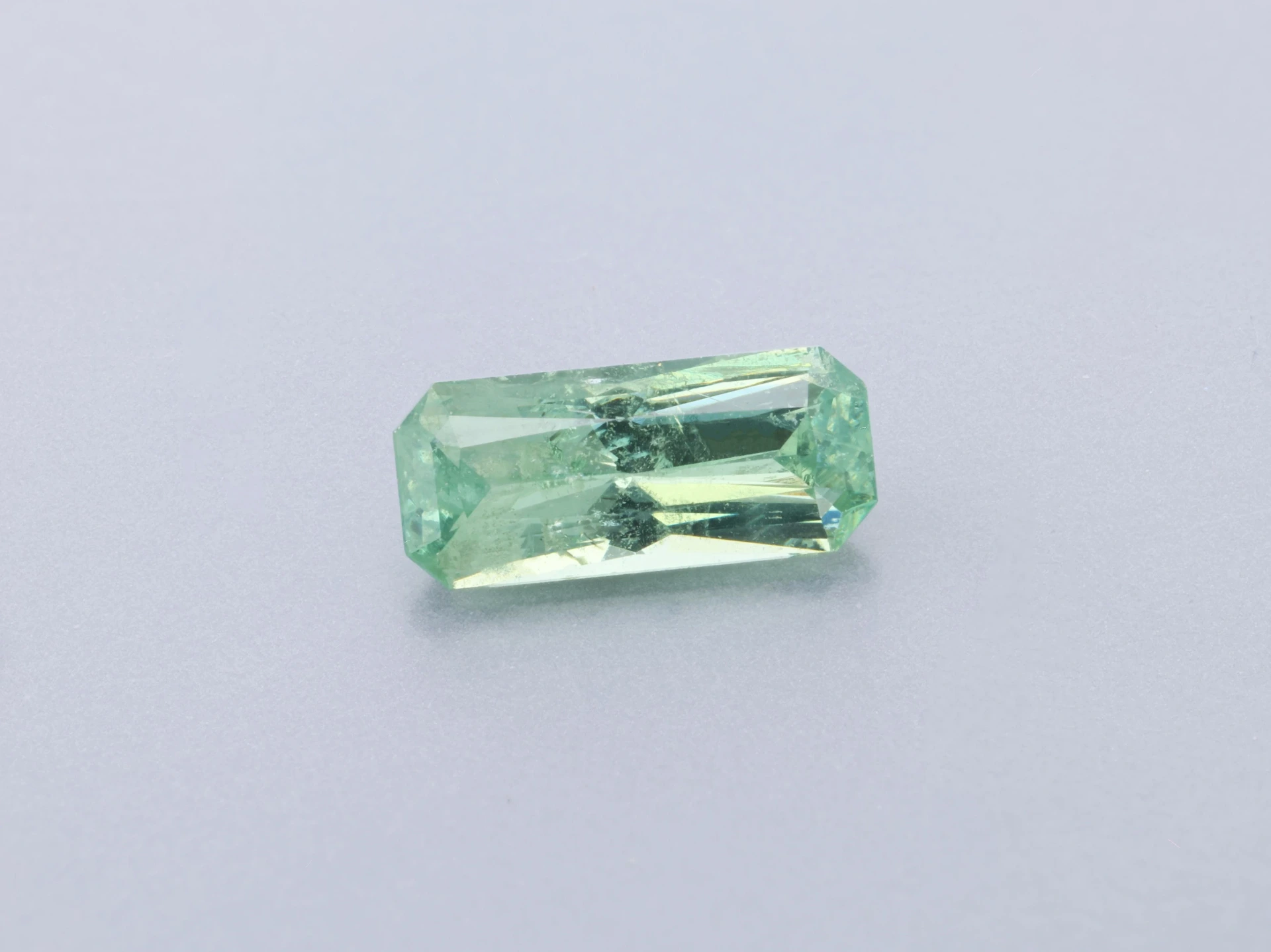 Demantoid Garnet 6.4x2.80mm Radiant Cut