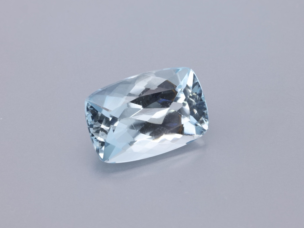 Topaz 13.7x9.3mm Cushion Blue