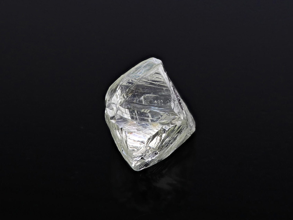 [DMFX0250X21] Diamond Crystal 2.5-3.25mm +/-