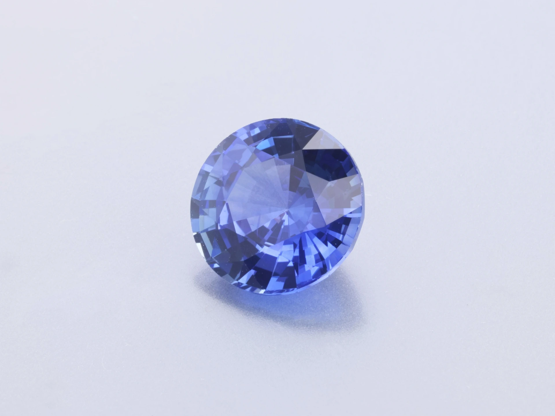 Ceylon Sapphire 6.85mm Round Blue