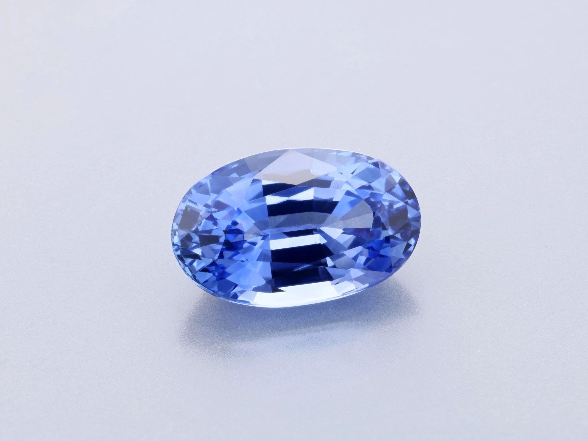 Ceylon Sapphire 8.7x5.5mm Oval Light Blue