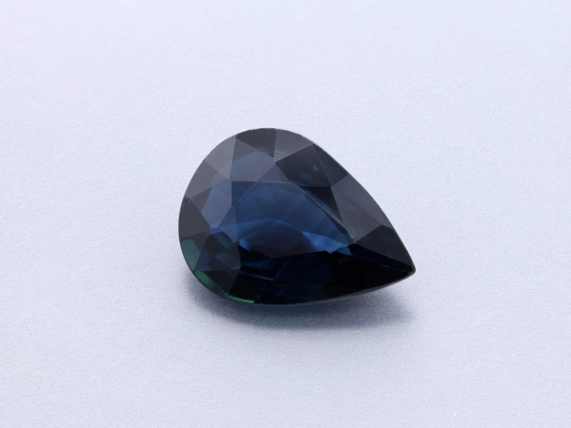 [SAPB0806X1] Australian Sapphire 8.1x6mm Pear Shape Royal Blue
