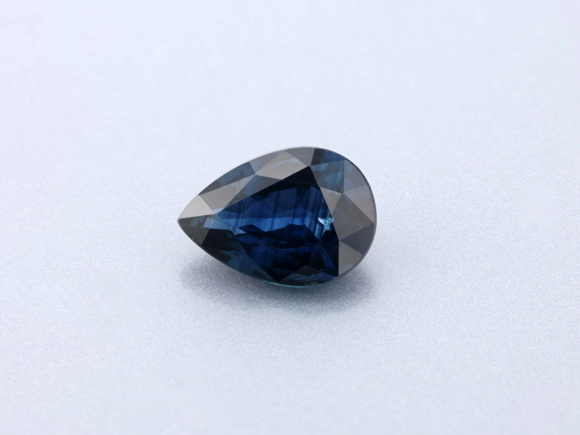 Australian Sapphire 7.1x5mm Pear Shape Blue