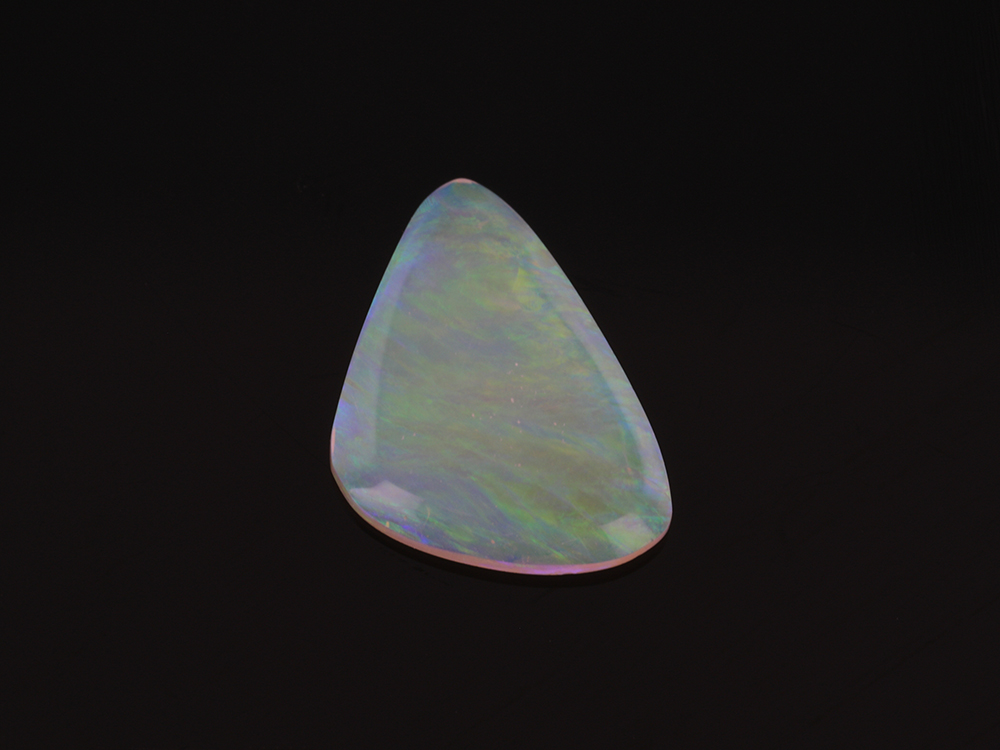 [NWFC0806X1] Crystal Opal 8.3x5.8mm Free Form