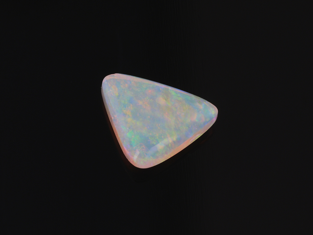 [NWEC0604X1] Crystal Opal 6.4x4.7mm Triangle