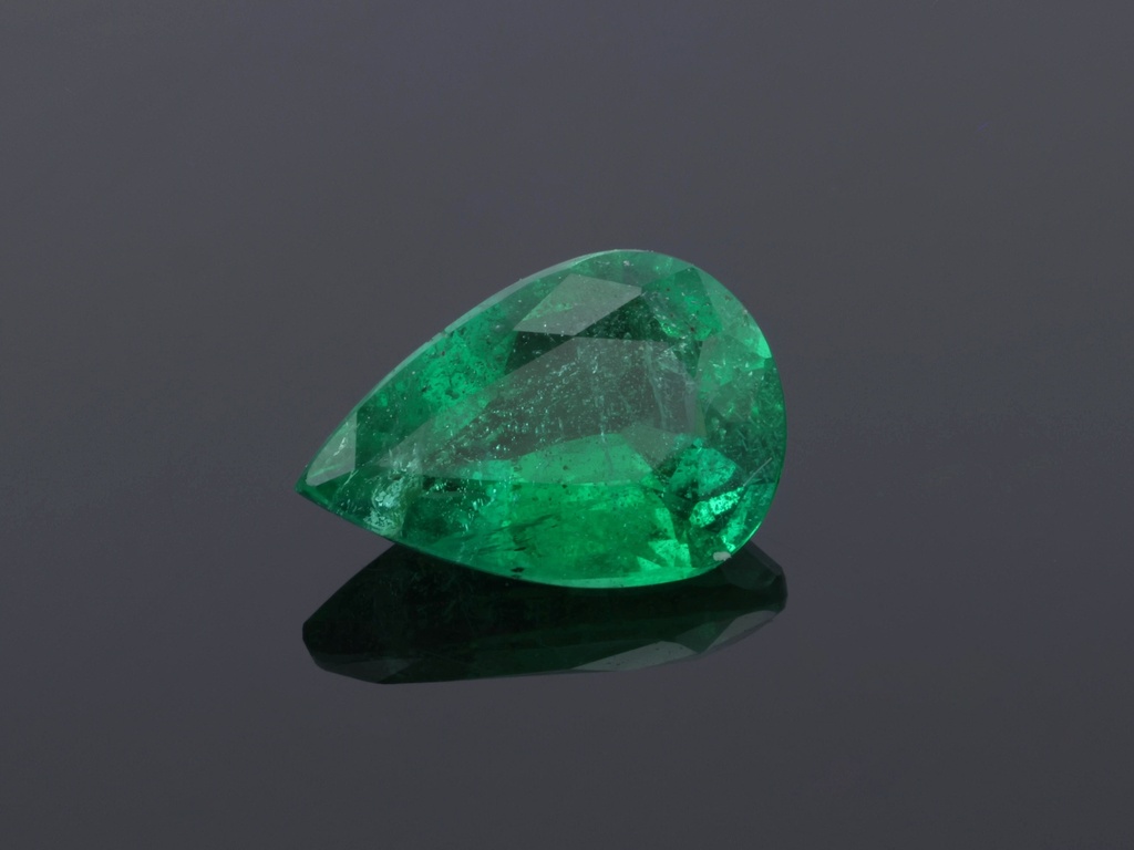 Zambian Emerald 7.1x4.9mm Pear Shape