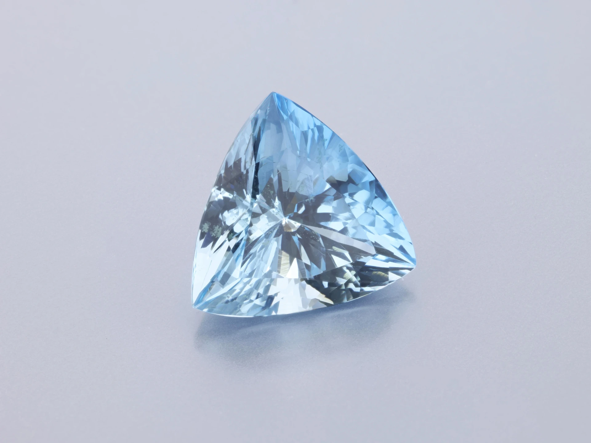 Aquamarine 12mm Trilliant