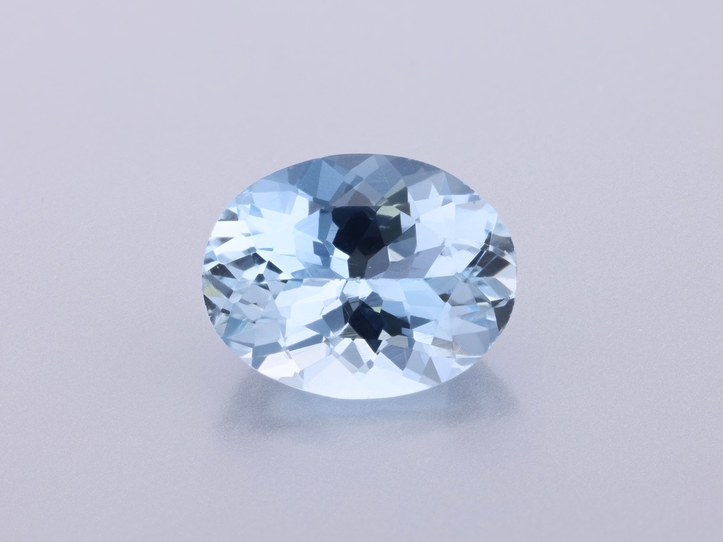 Aquamarine 10.1x7.8mm Oval Mid Blue