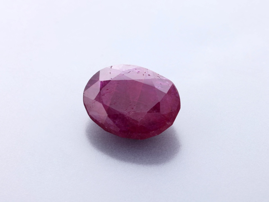 [RRVB0806X8] Ruby 8.4x6.6mm Oval Dark Red