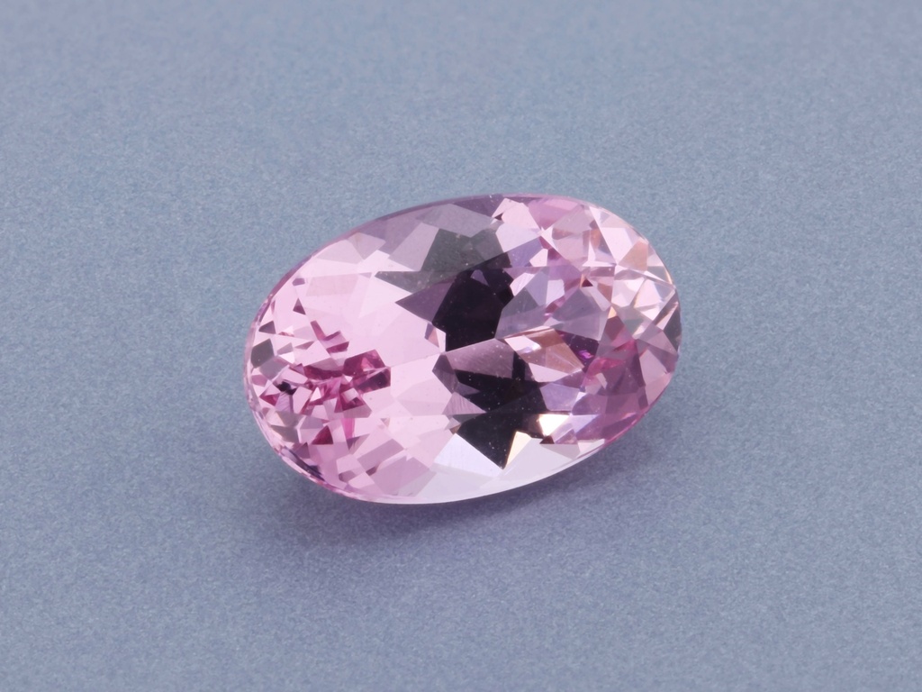 Spinel 7.75x5mm Oval Light Pink