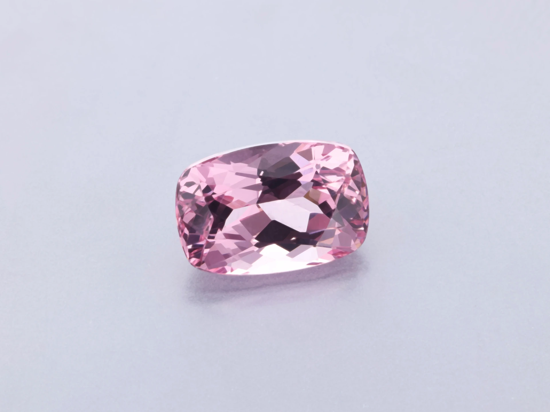 Spinel 6.9x4.7mm Cushion Pink