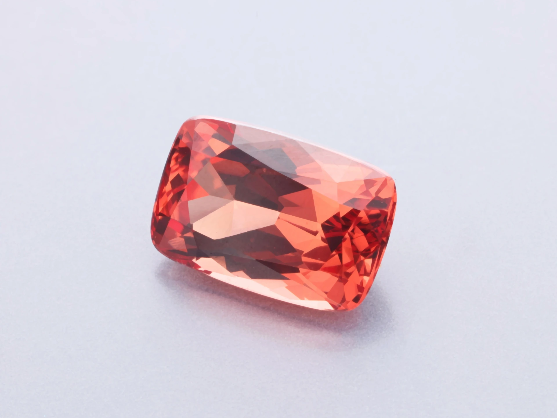 Spinel 7x4.7mm Cushion Orange