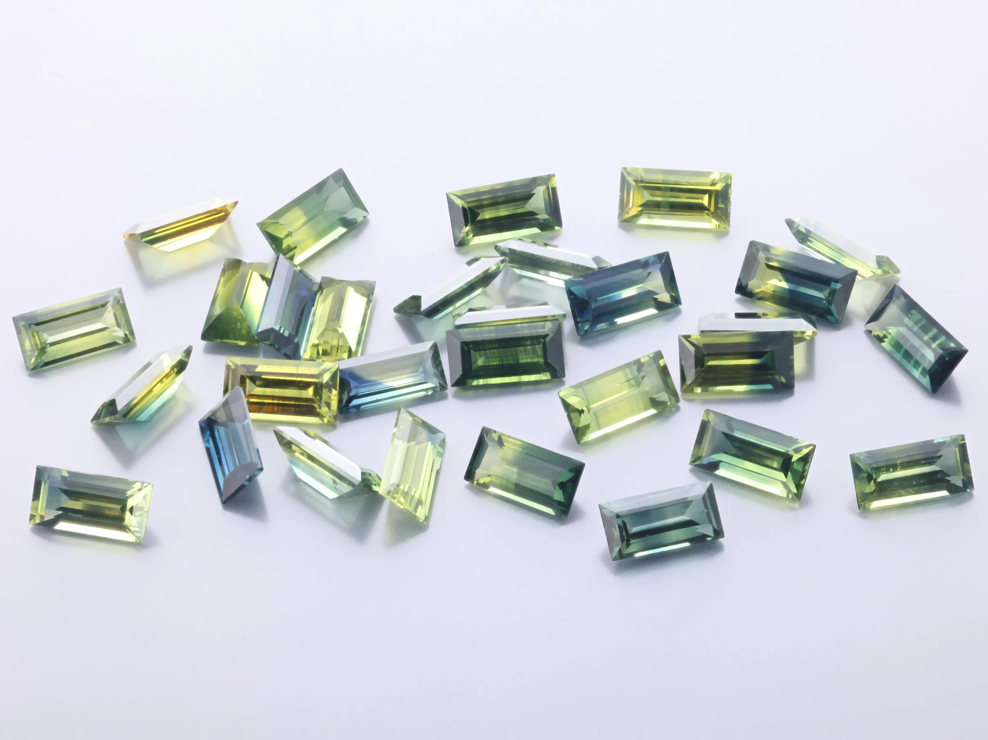 Parti Sapphire 6x3mm Baguette