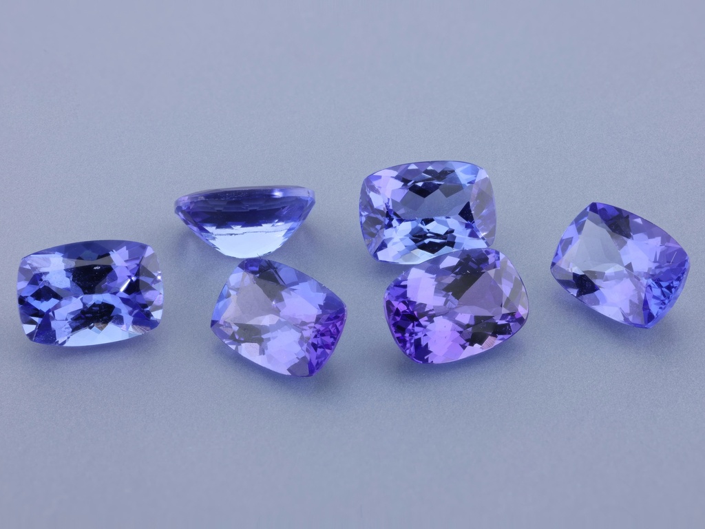 Tanzanite 7x5mm Cushion Cut