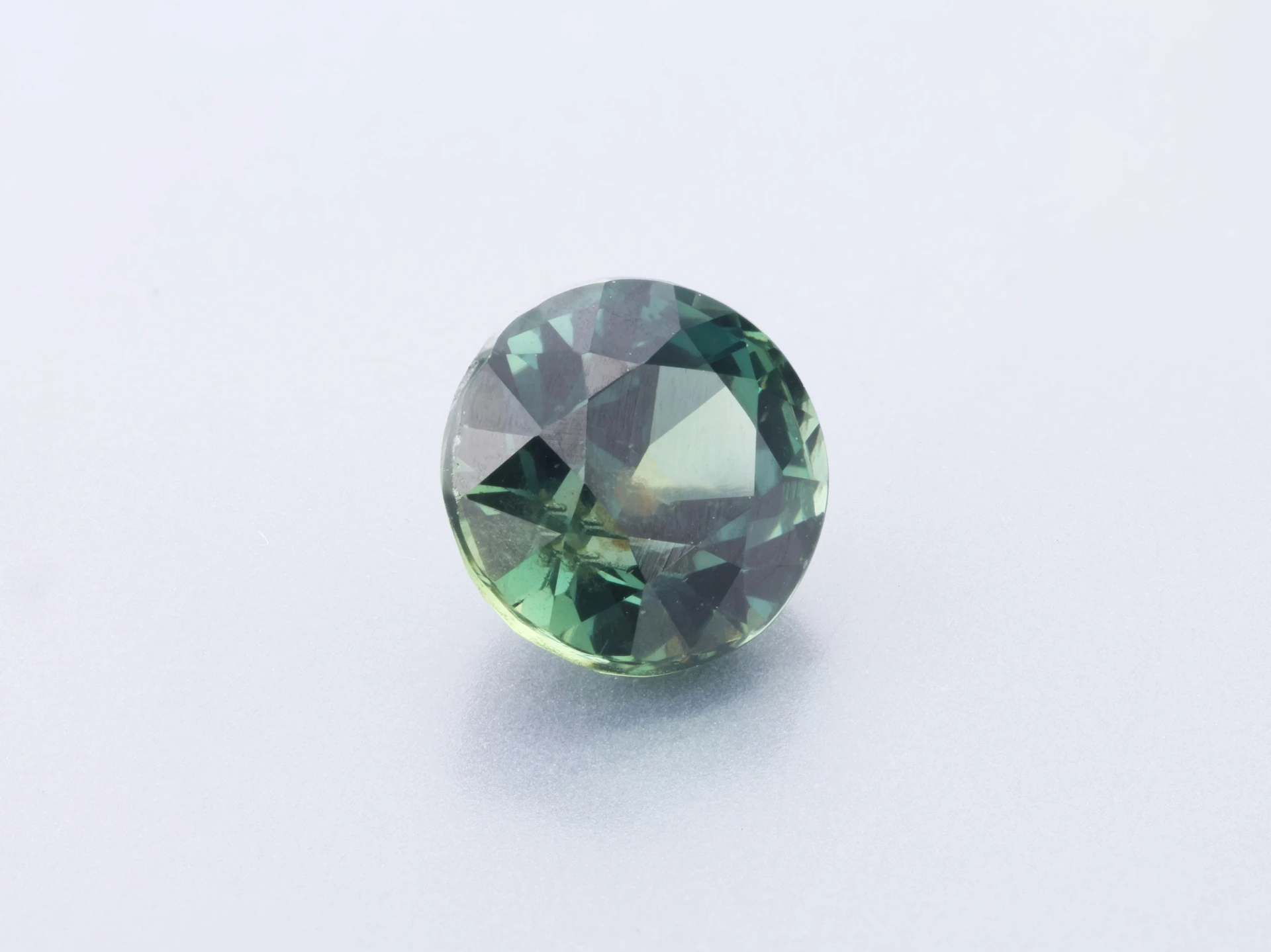 Sapphire 5.75mm +/- Round  Teal