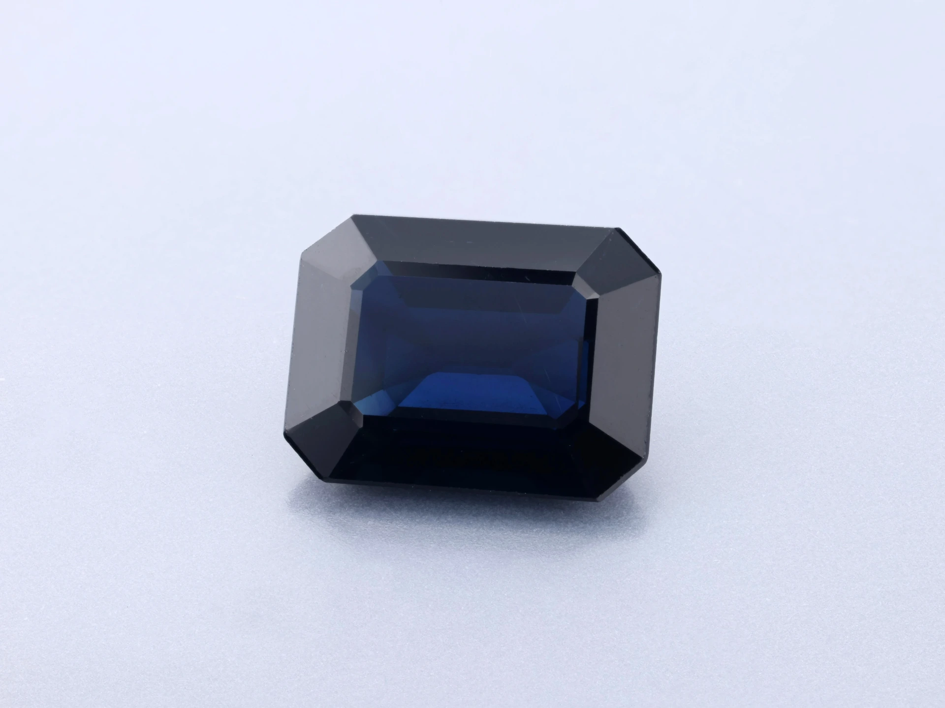 [SAOS0907X4] Australian Sapphire 9x6mm Emerald Cut Dark Blue