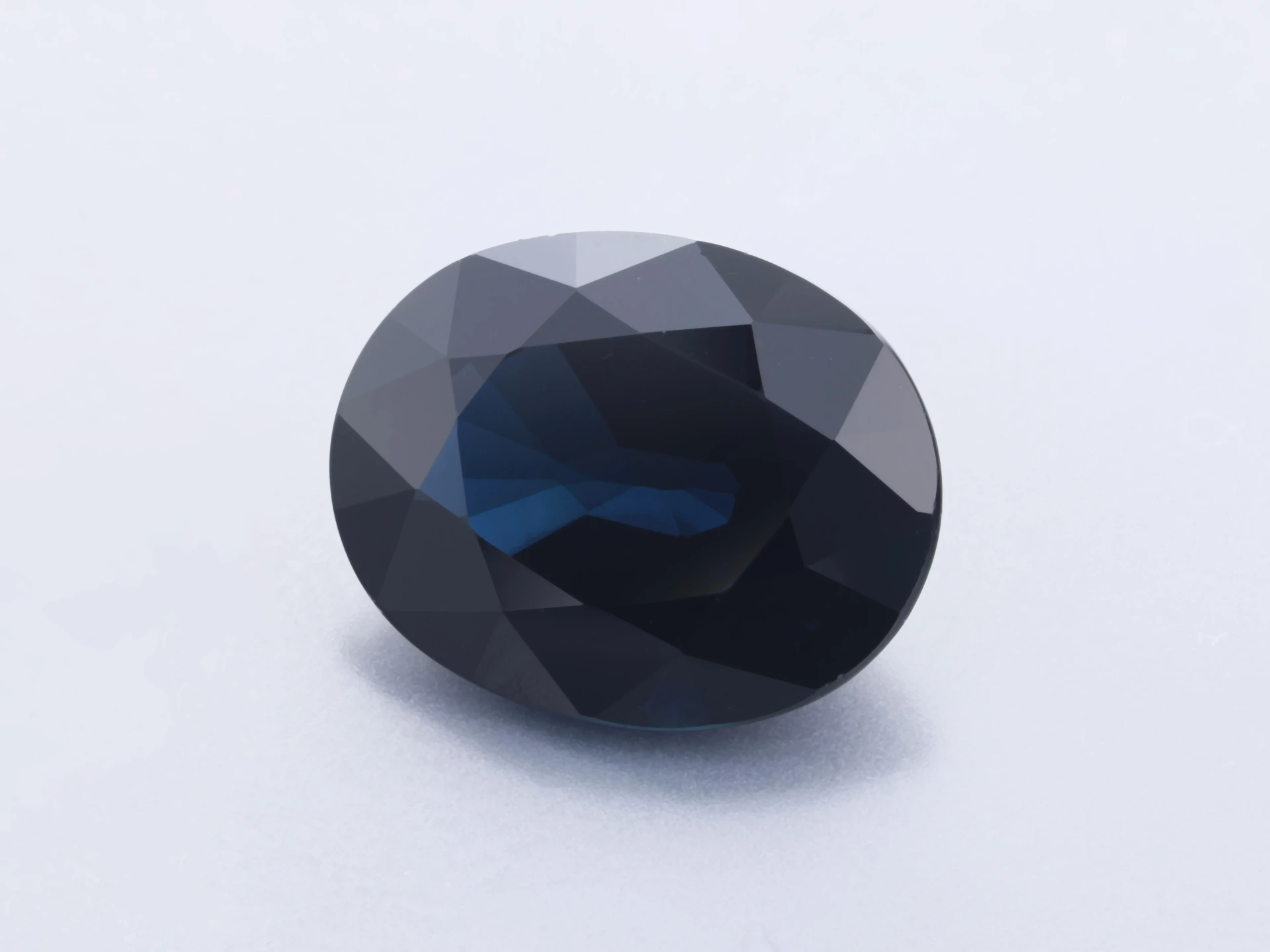 [SAVB1008X10] Australian Sapphire 9.8x7.8mm Oval Dark Blue
