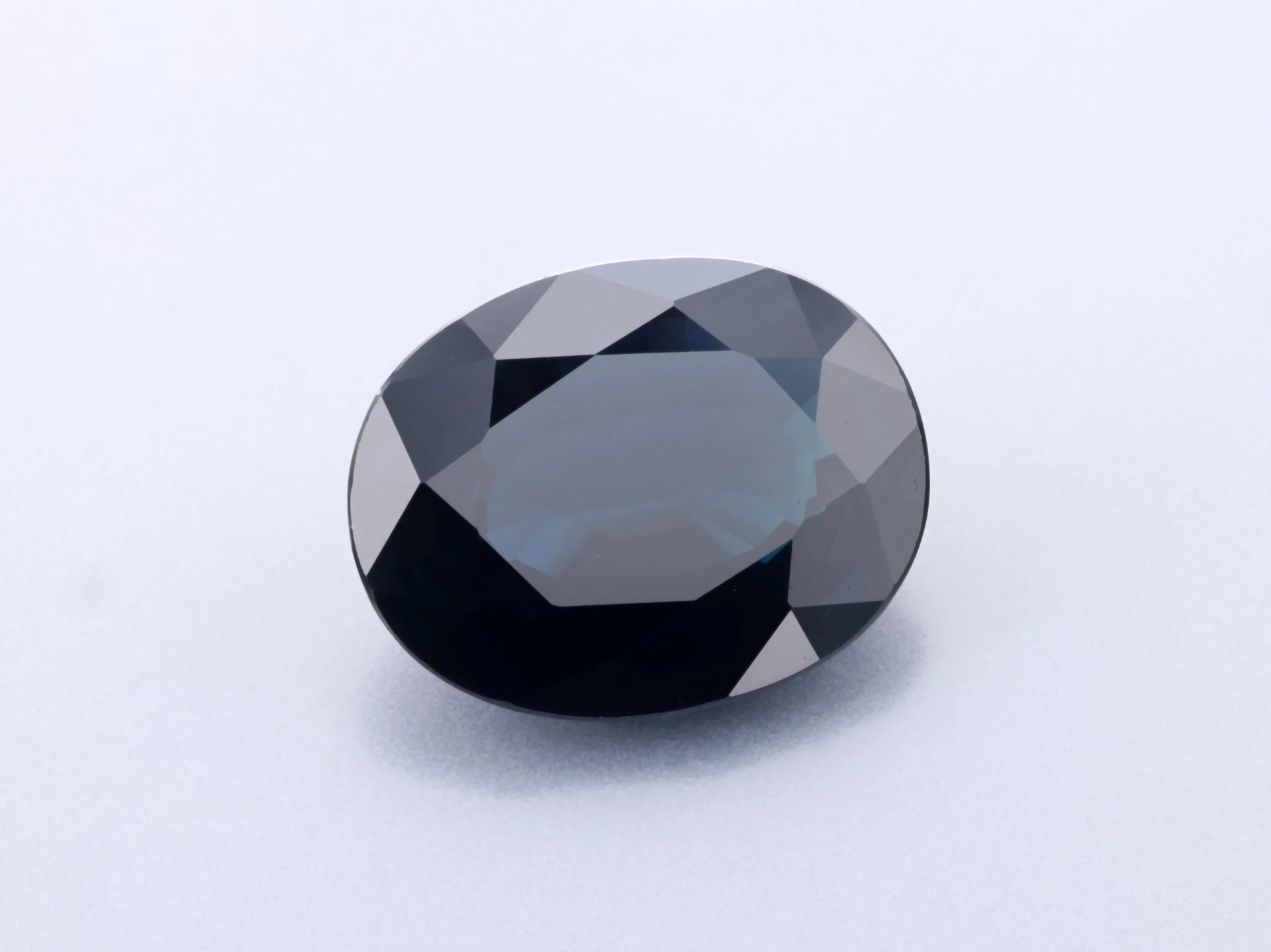 [SAVB1008X11] Australian Sapphire 10x7.9mm Oval Dark Blue