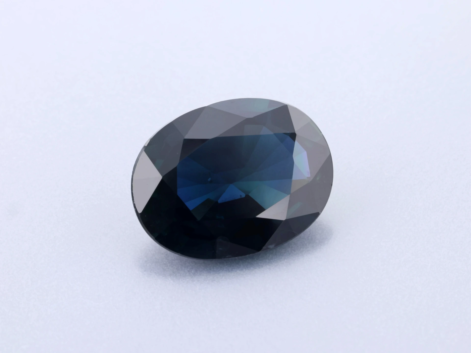 [SAVB0907X14] Australian Sapphire 8.85x6.9mm Oval Dark Blue