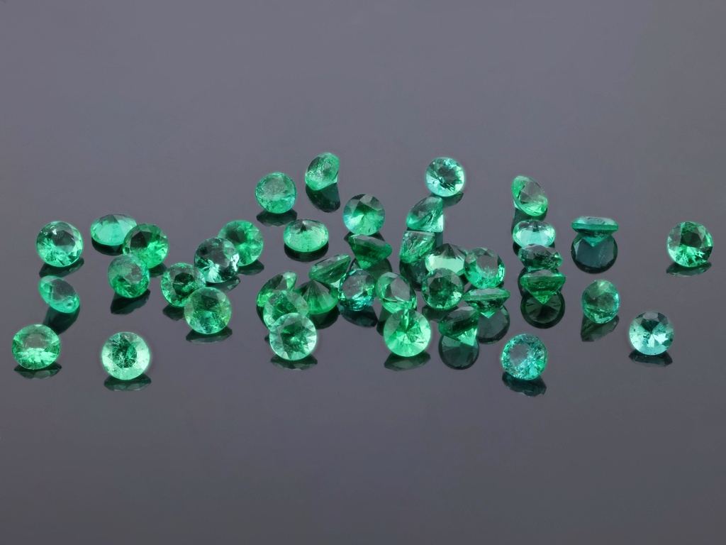 Emerald 1.50mm Round Diamond Cut