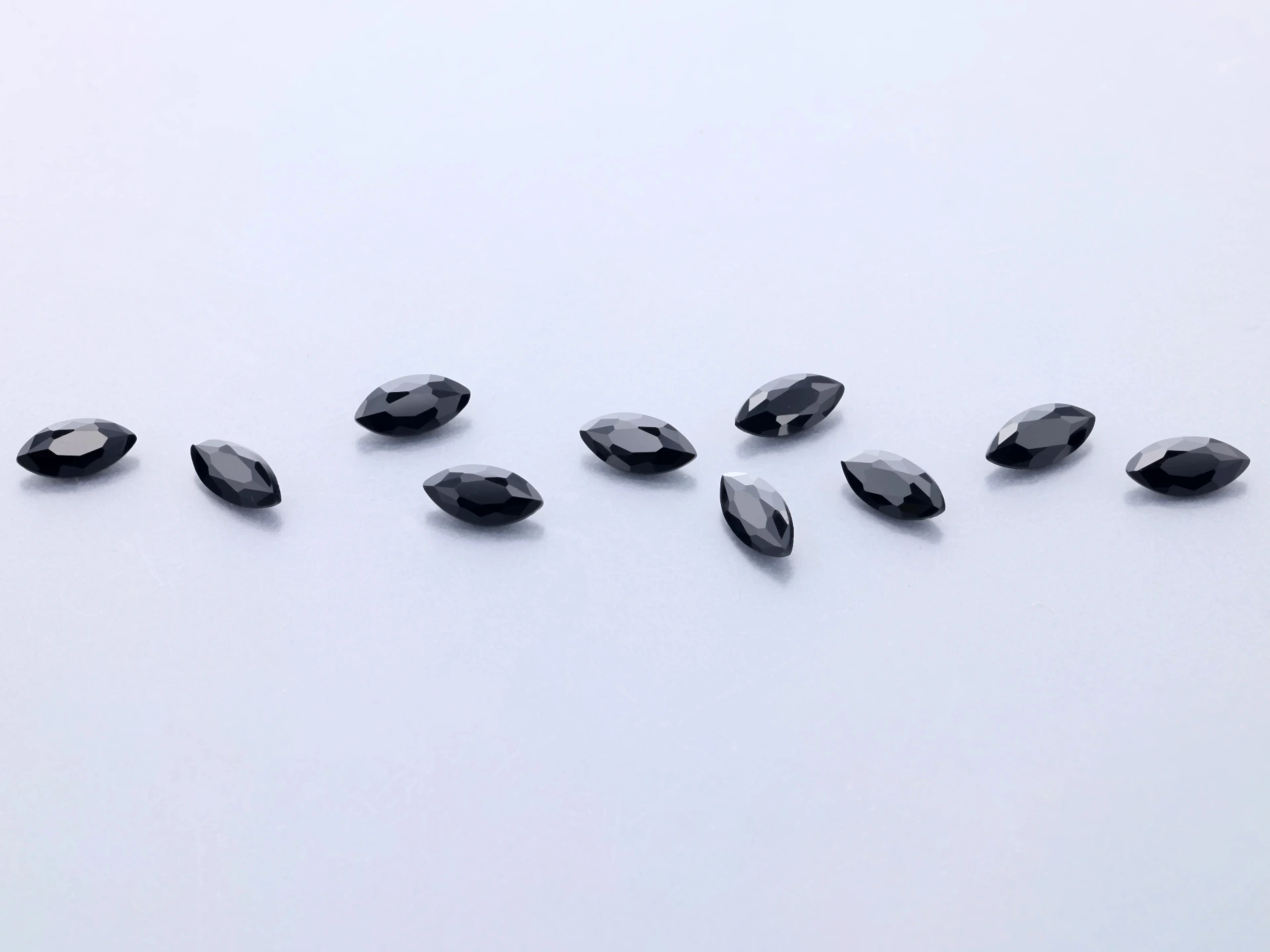 Black Spinel 4x2mm Marquise