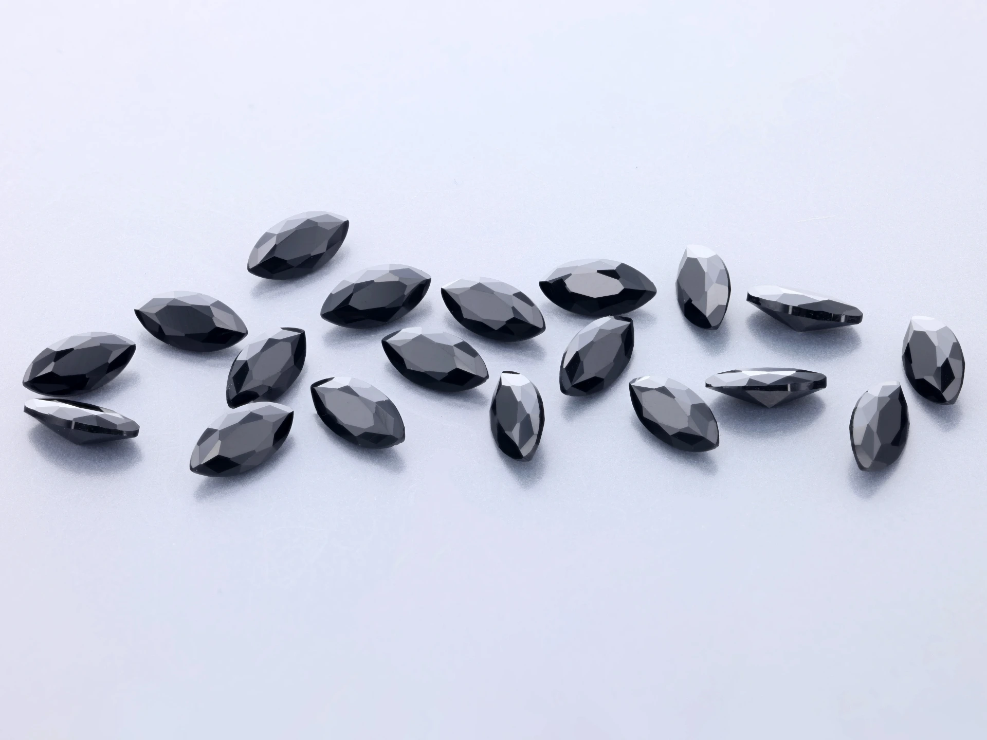 Black Spinel 5x2.5mm Marquise