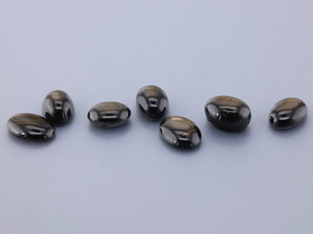 Star Sapphire 7x5mm +/- Oval Cab Blue Grey