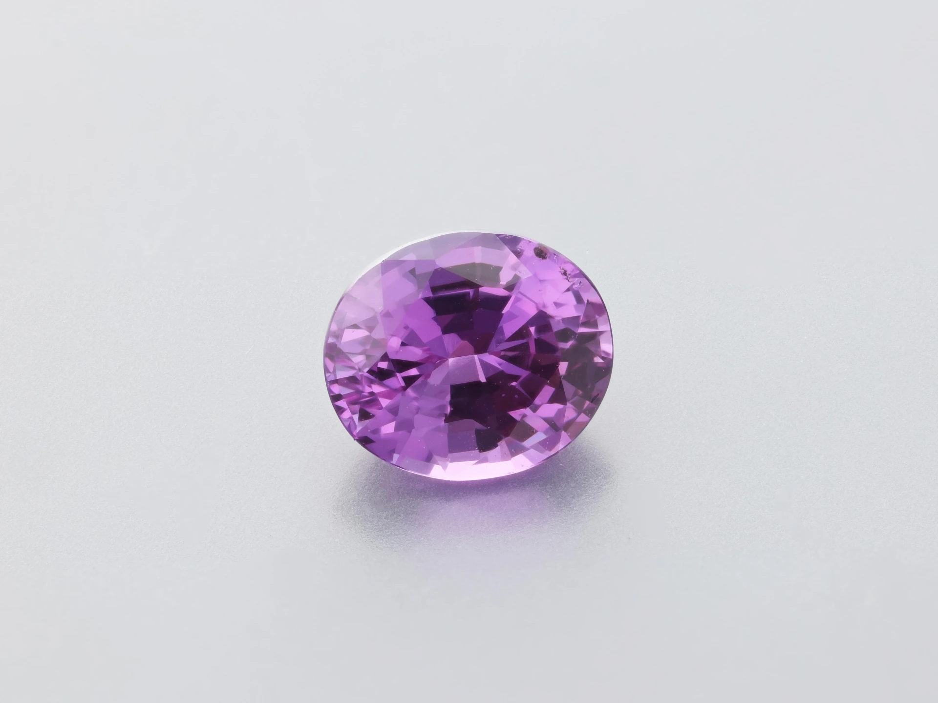 Pink Sapphire 5.12x4.38mm Oval Dark