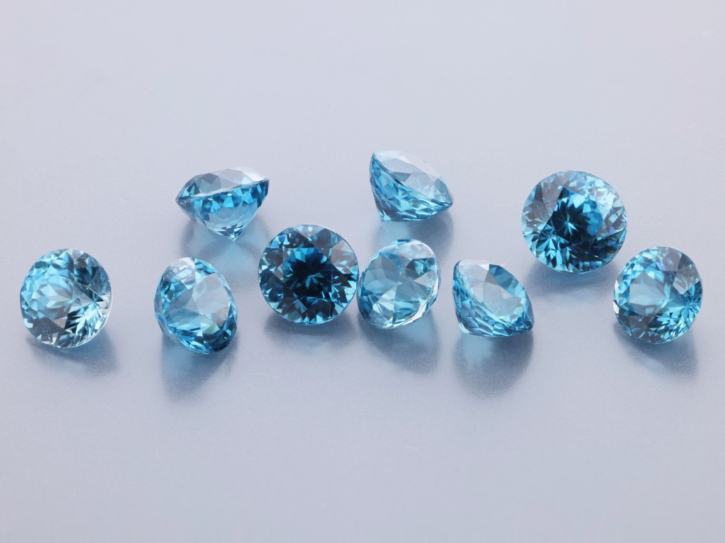 Zircon 5.00mm +/- Round Blue
