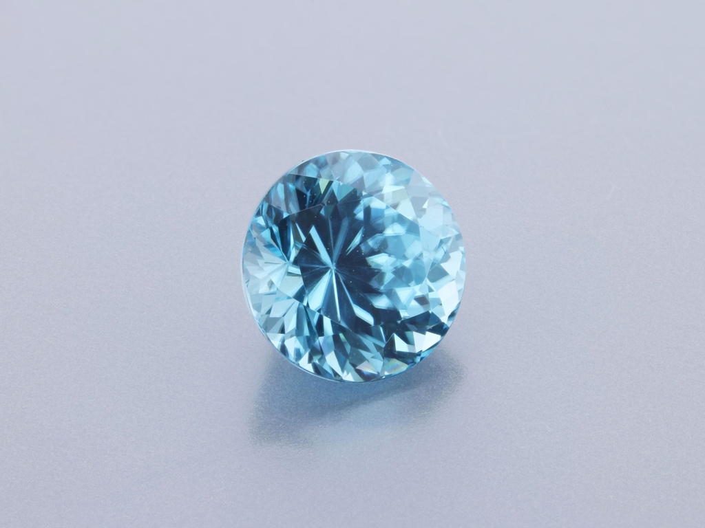 Zircon 6.70mm Round Dark Blue