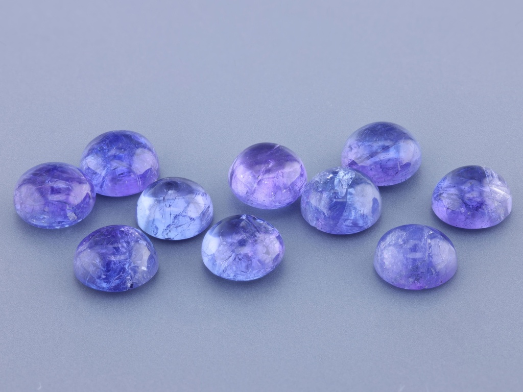 Tanzanite 6.00mm Round Cabochon