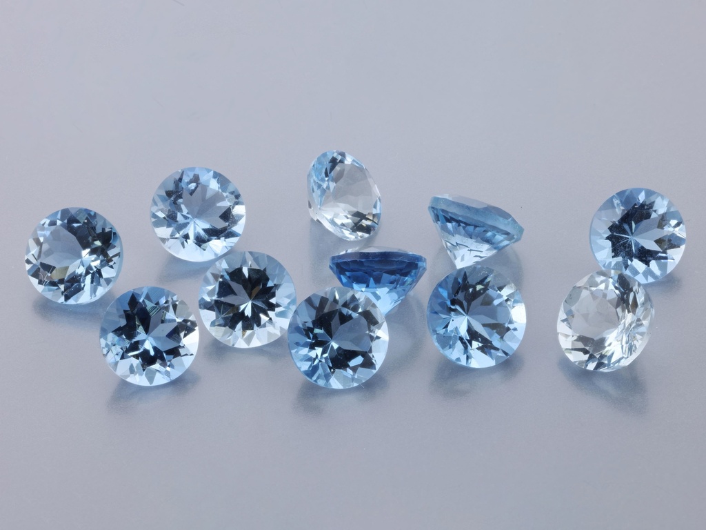Aquamarine 5.00mm Round Dark Blue