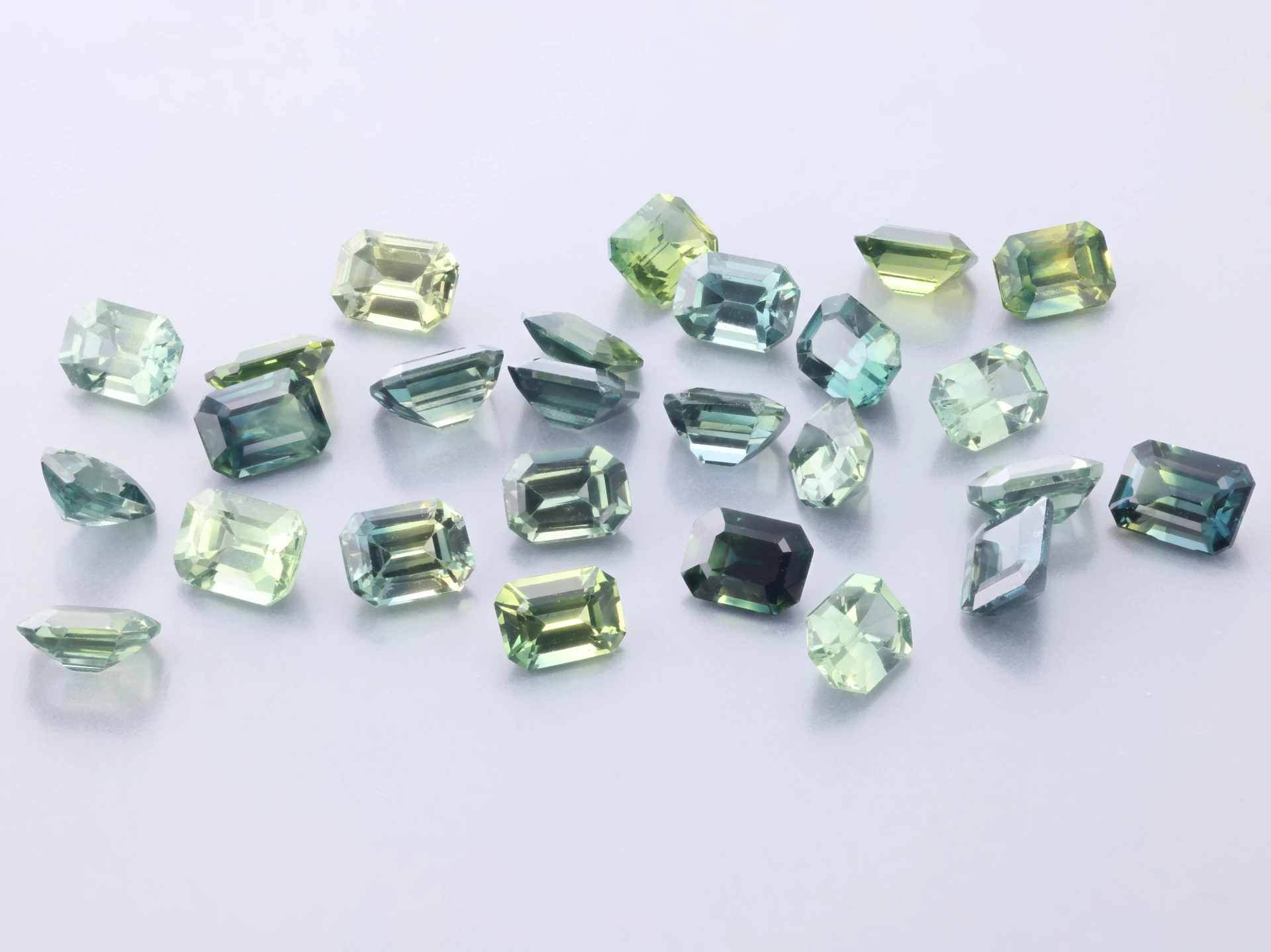 Parti Sapphire 4x3mm Emerald Cut