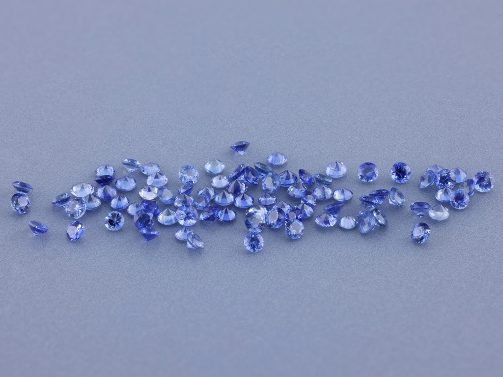 Ceylon Sapphire 1.25mm Round Diamond Cut Light to Mid Blue