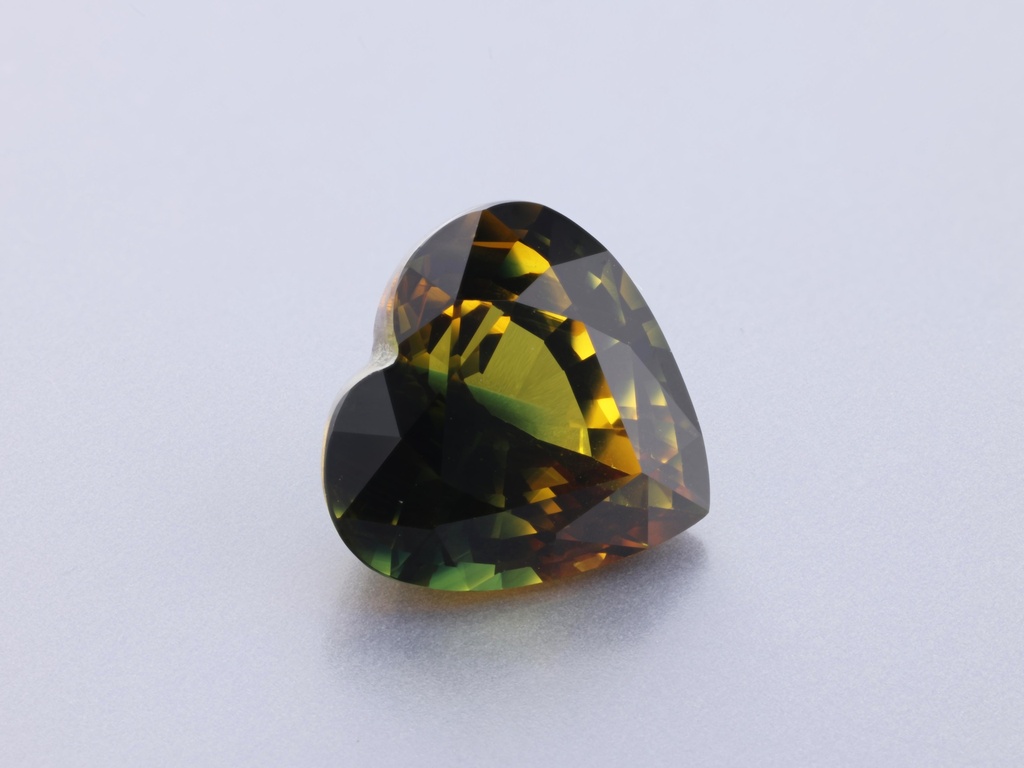Parti Sapphire 8.71x8.52mm Heart Shape