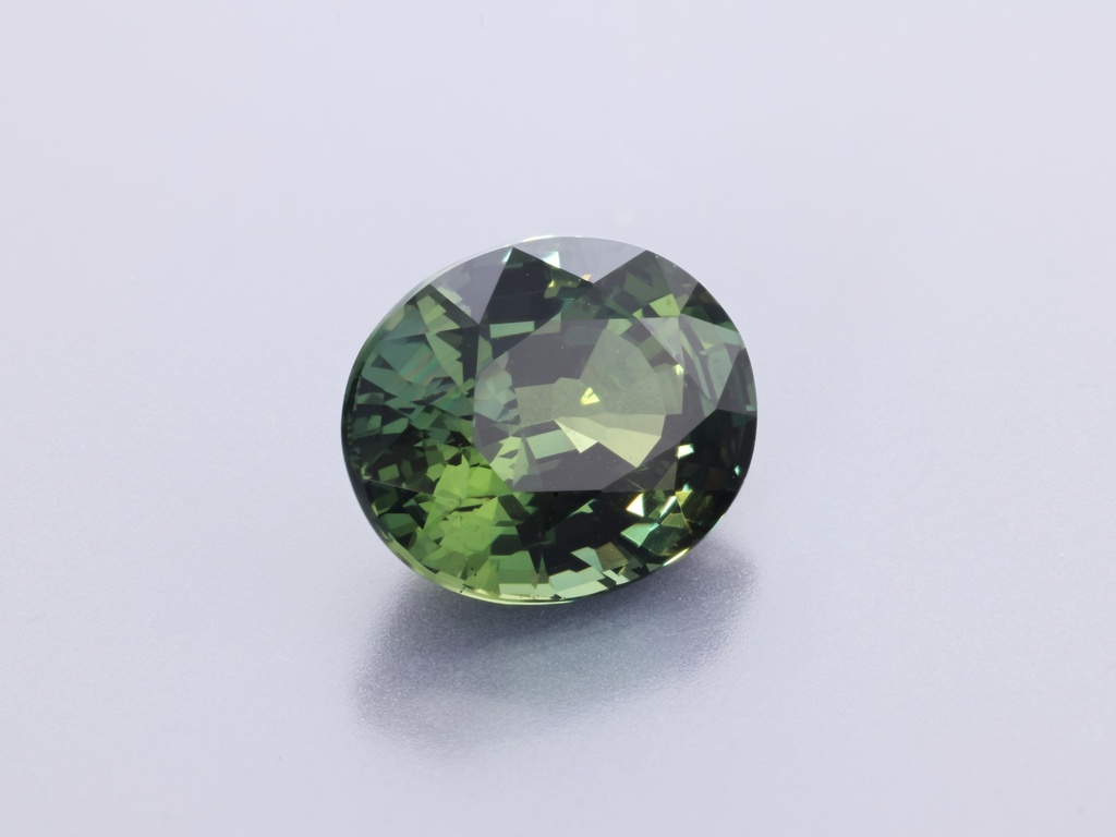 Parti Sapphire 7.52x6.22mm Oval
