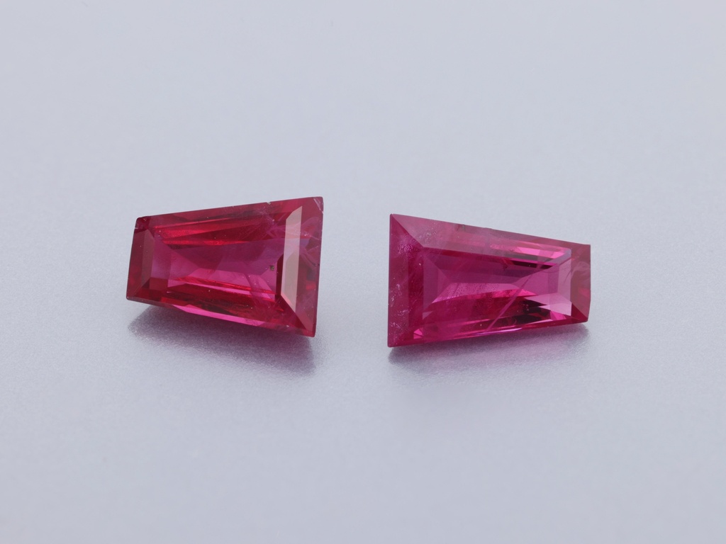 [RRBZ0503P1] Burmese Ruby 5x3mm Tapered Baguette Red
