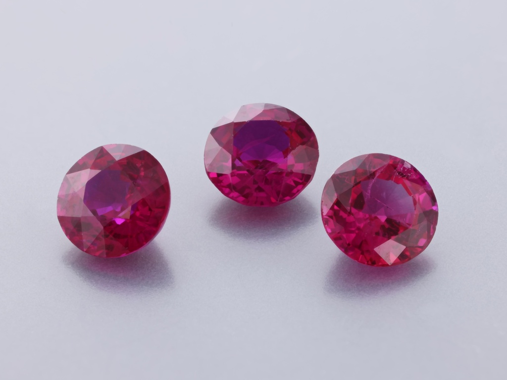 [RKRB0425] Ruby 4.25mm Round Diamond Cut Pink Red
