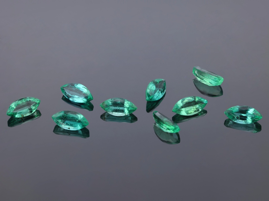 Emerald 5x2.5mm Marquise Light Green