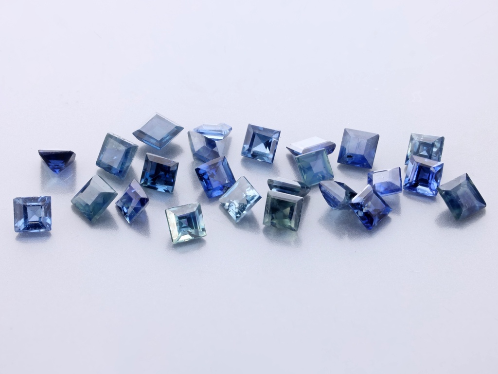 Australian Sapphire 2.00mm Carre Cut Mid Blue