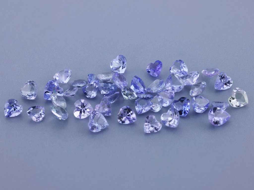 Tanzanite 3.00mm +/- Heart Shape