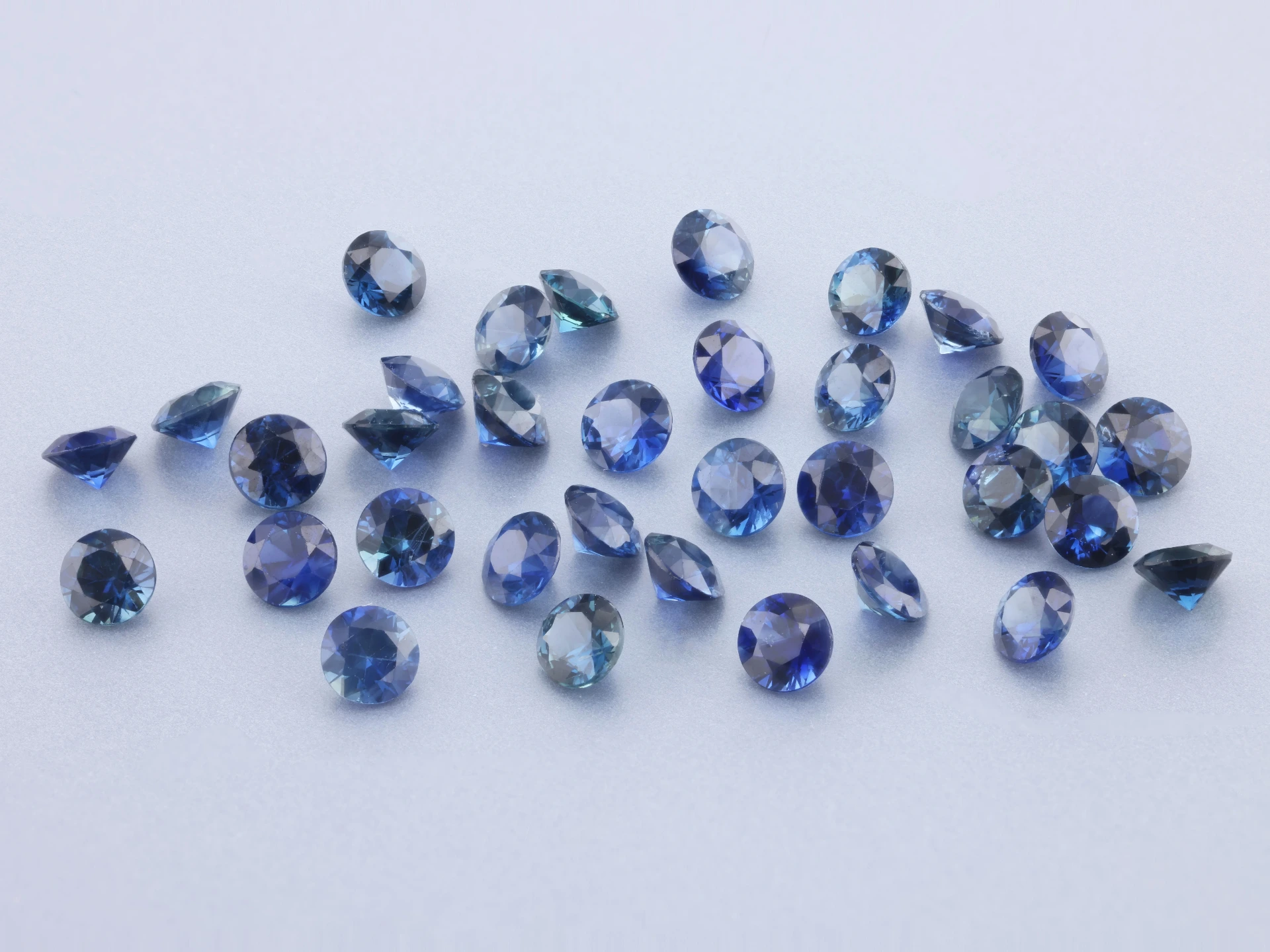 Sapphire 3.00mm Round Mid to Dark Blue