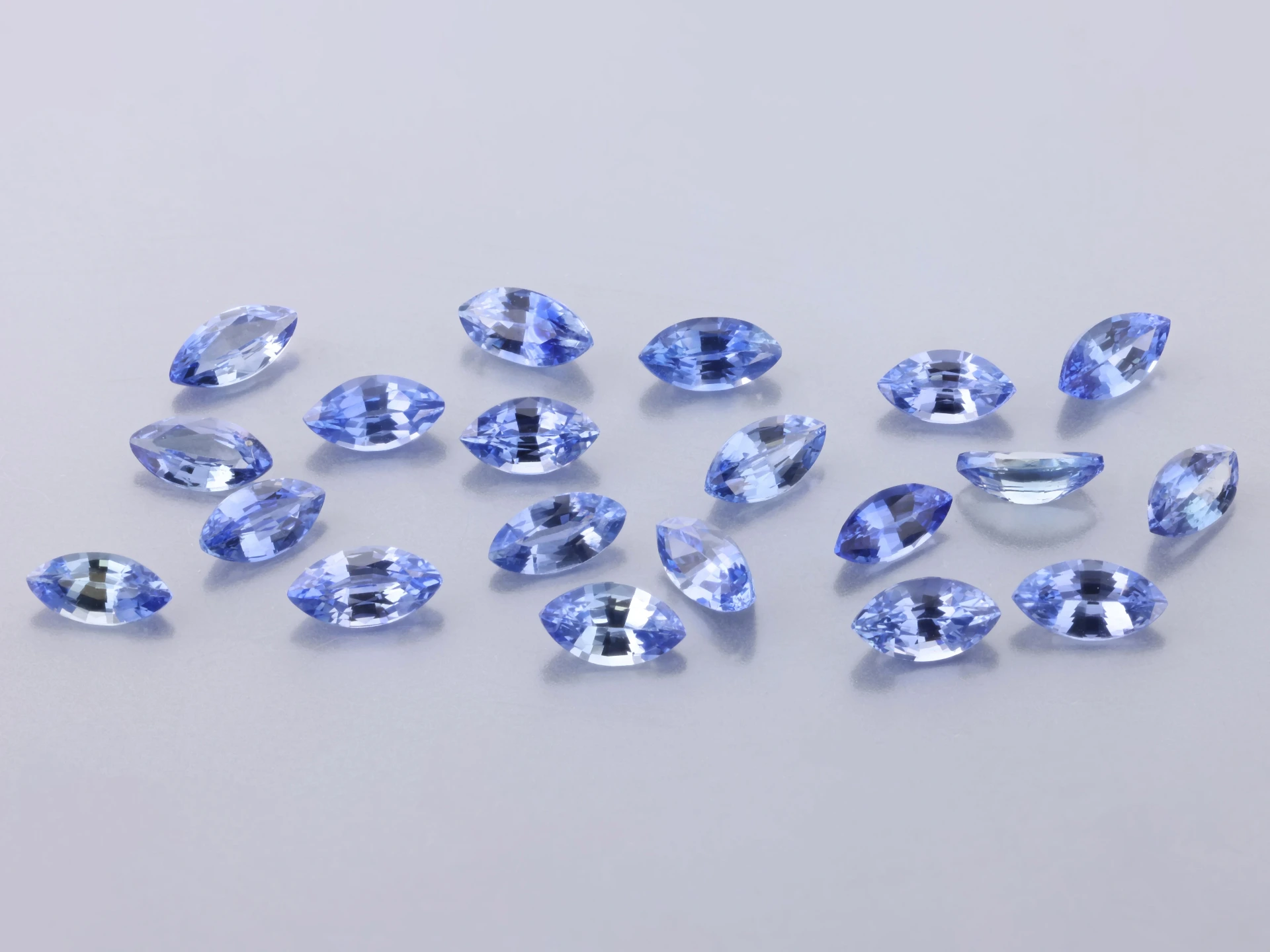Ceylon Sapphire 4x2mm Marquise Mid Blue